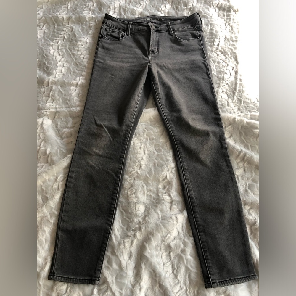 Gray Old Navy Rockstar jeans size 6